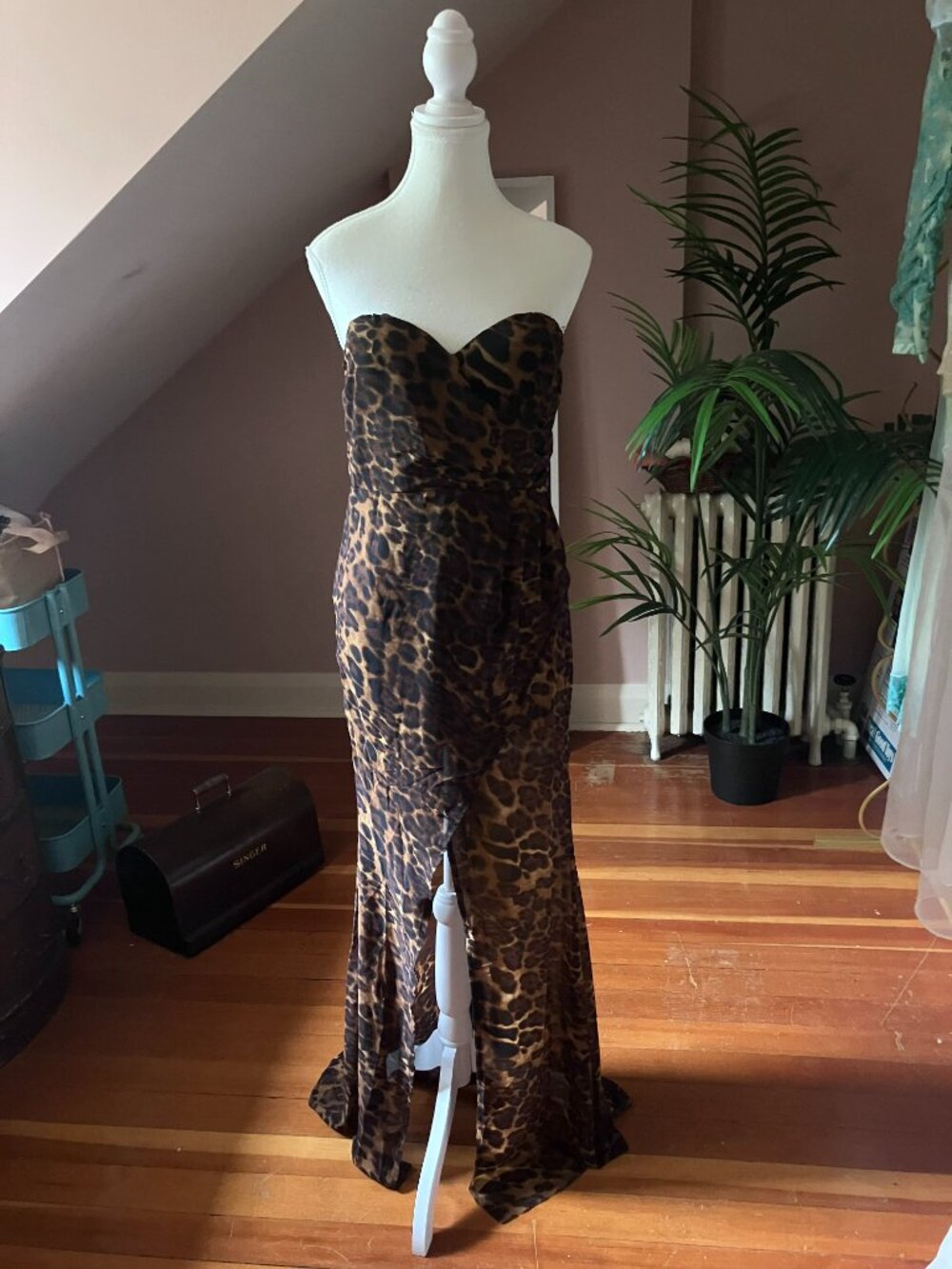 Leopard print tan & black sweetheart neckline evening gown long high-low dress - Picture 3 of 11